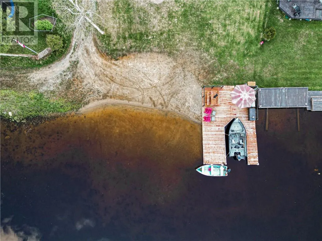 8A Frenchmans Bay