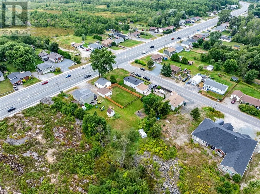 1604 Old Highway 69 North