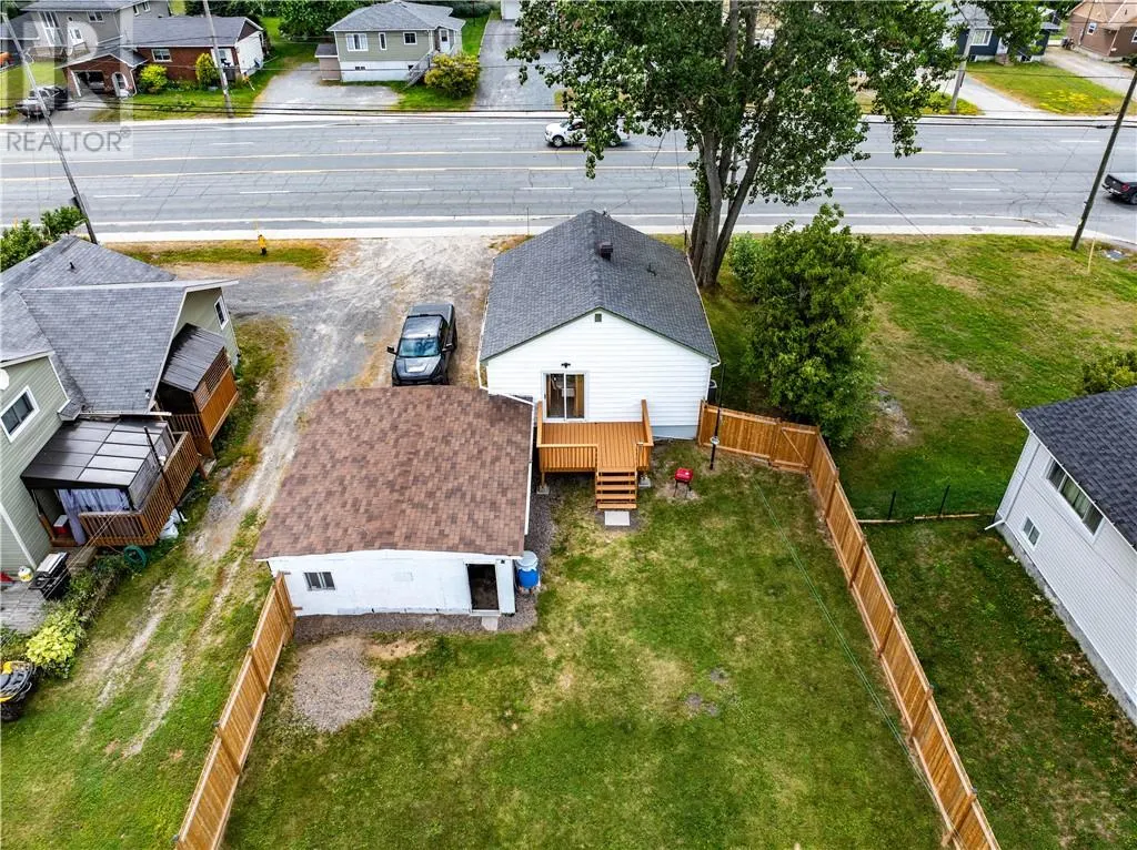 1604 Old Highway 69 North