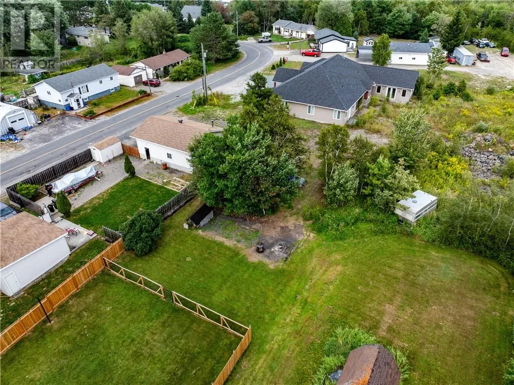 1604 Old Highway 69 North