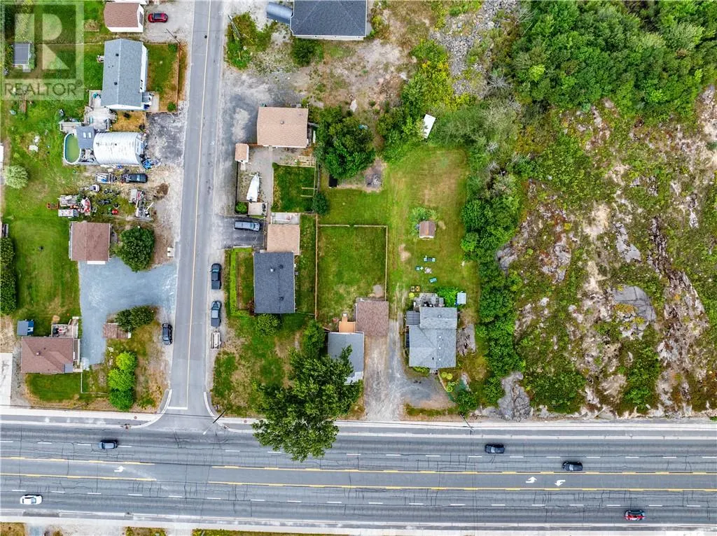 1604 Old Highway 69 North