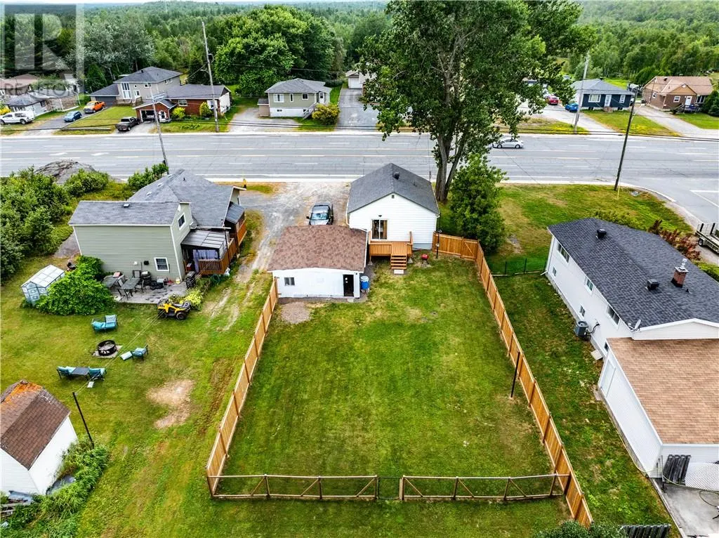 1604 Old Highway 69 North