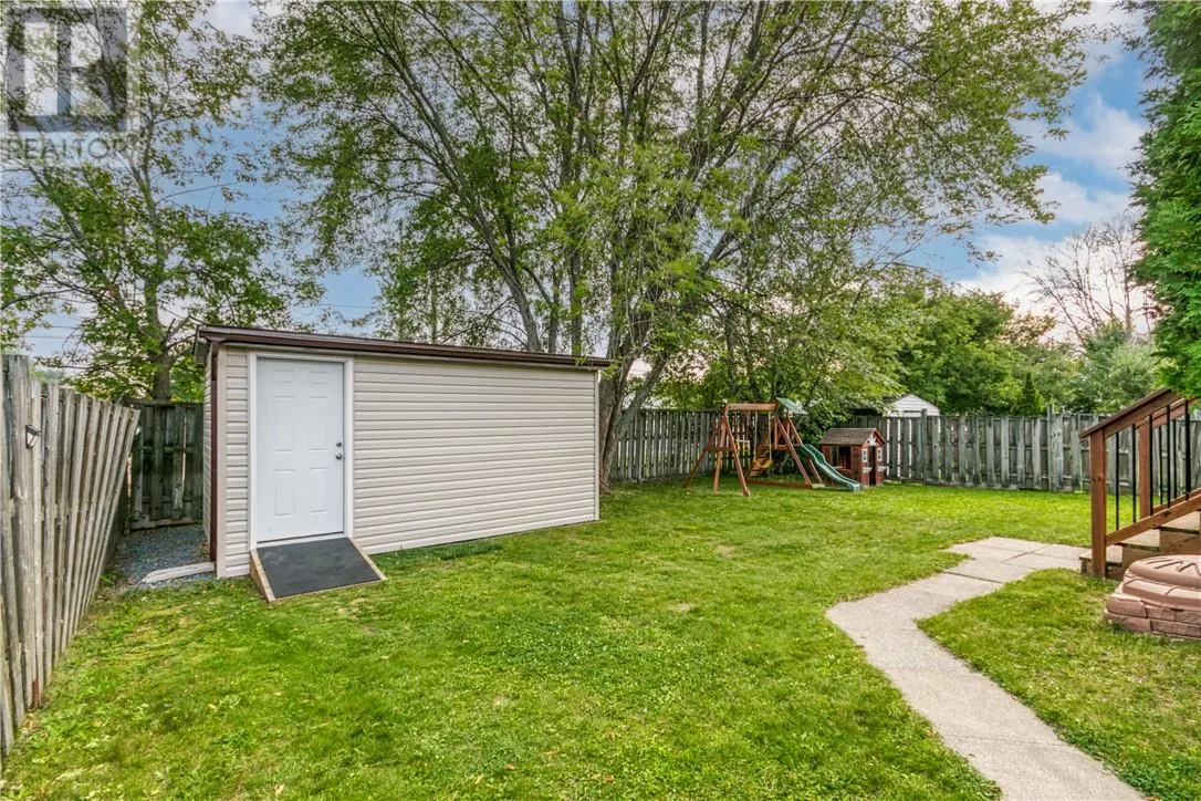 190 Cherrywood Crescent