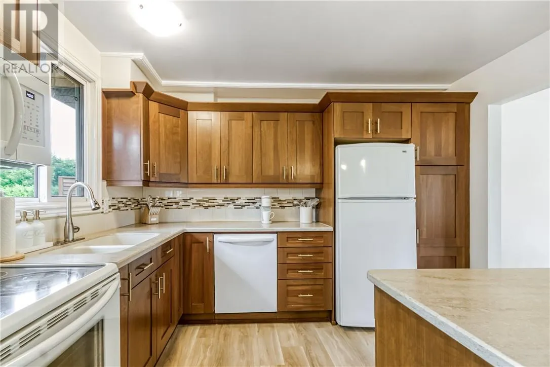 190 Cherrywood Crescent