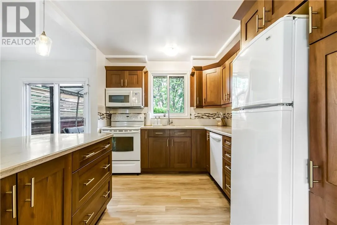 190 Cherrywood Crescent