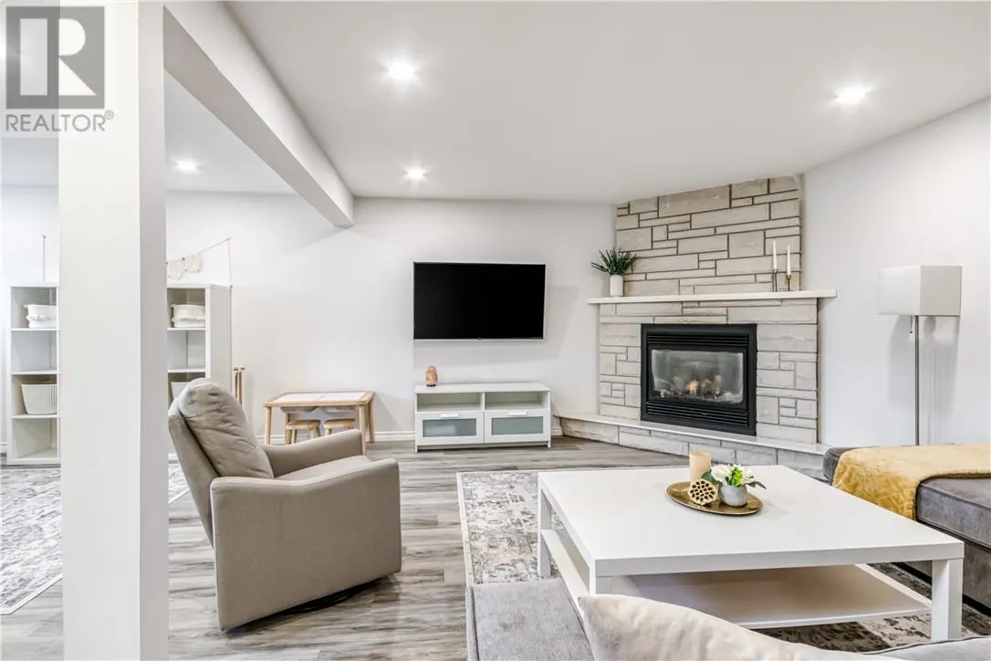 190 Cherrywood Crescent
