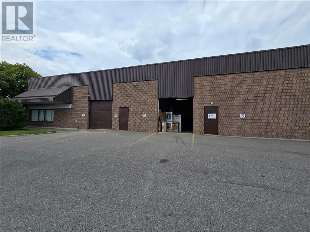 1040 Lorne Street Unit# 8-9