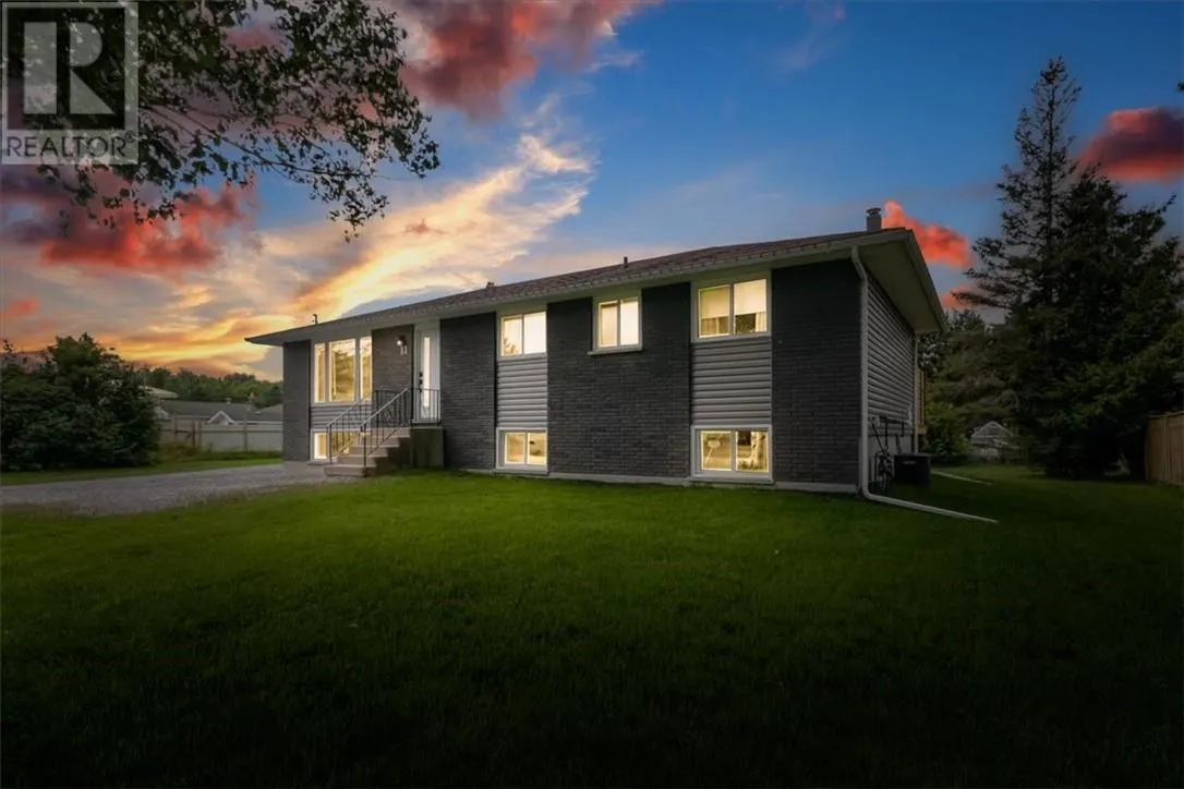 11 Houle Avenue