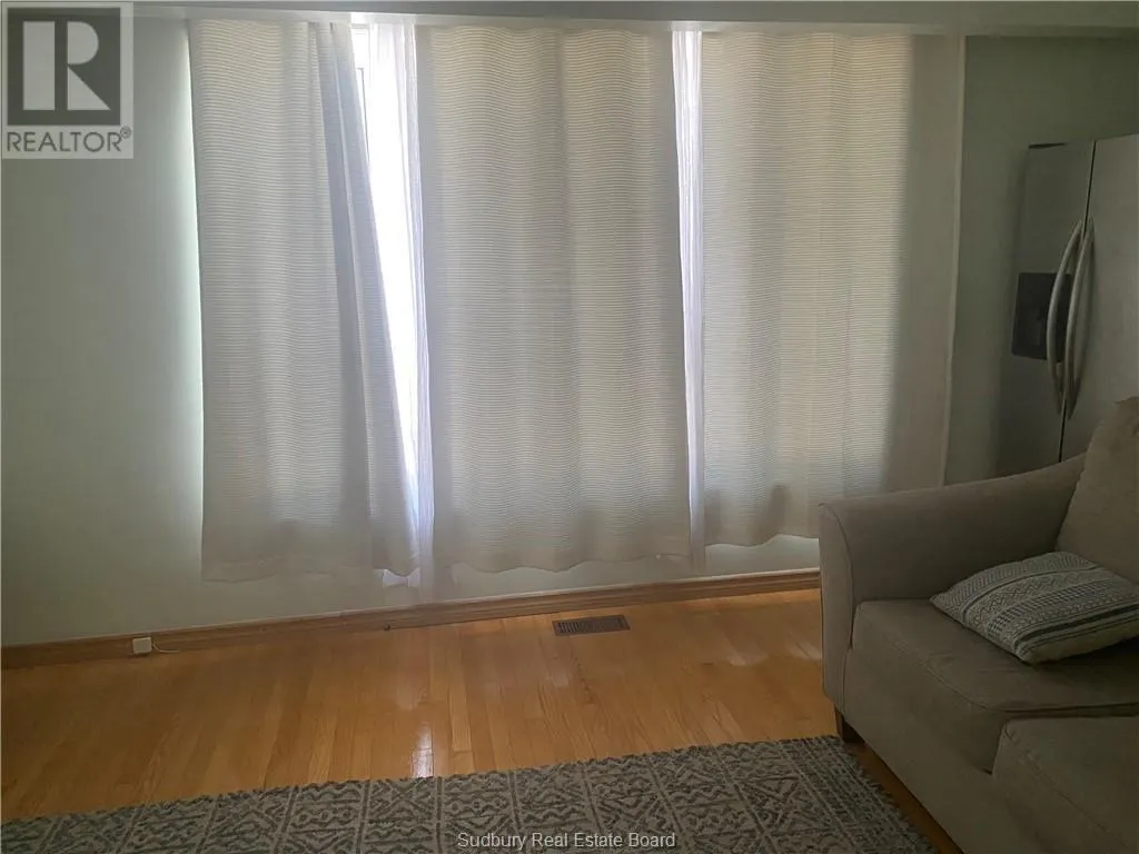 1364 Rideau Street