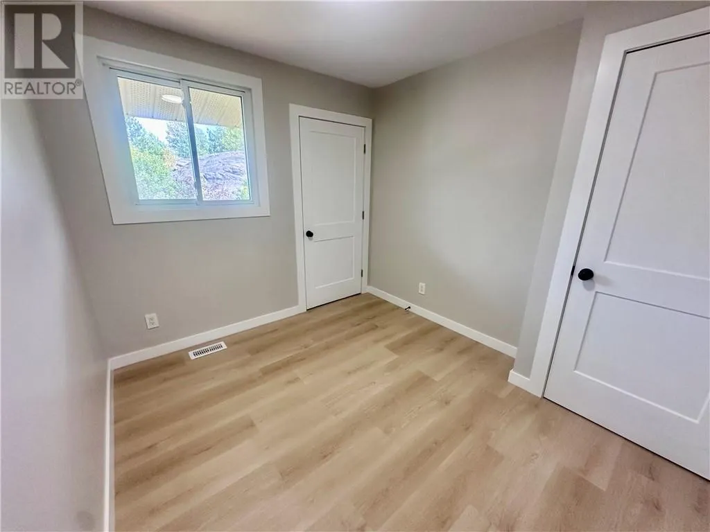 830 Cambrian Heights