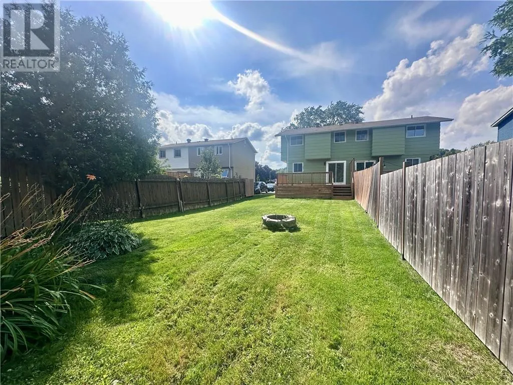 830 Cambrian Heights