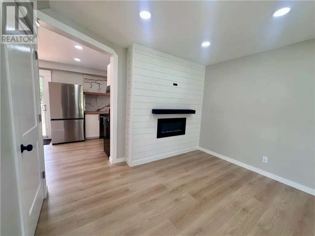 830 Cambrian Heights