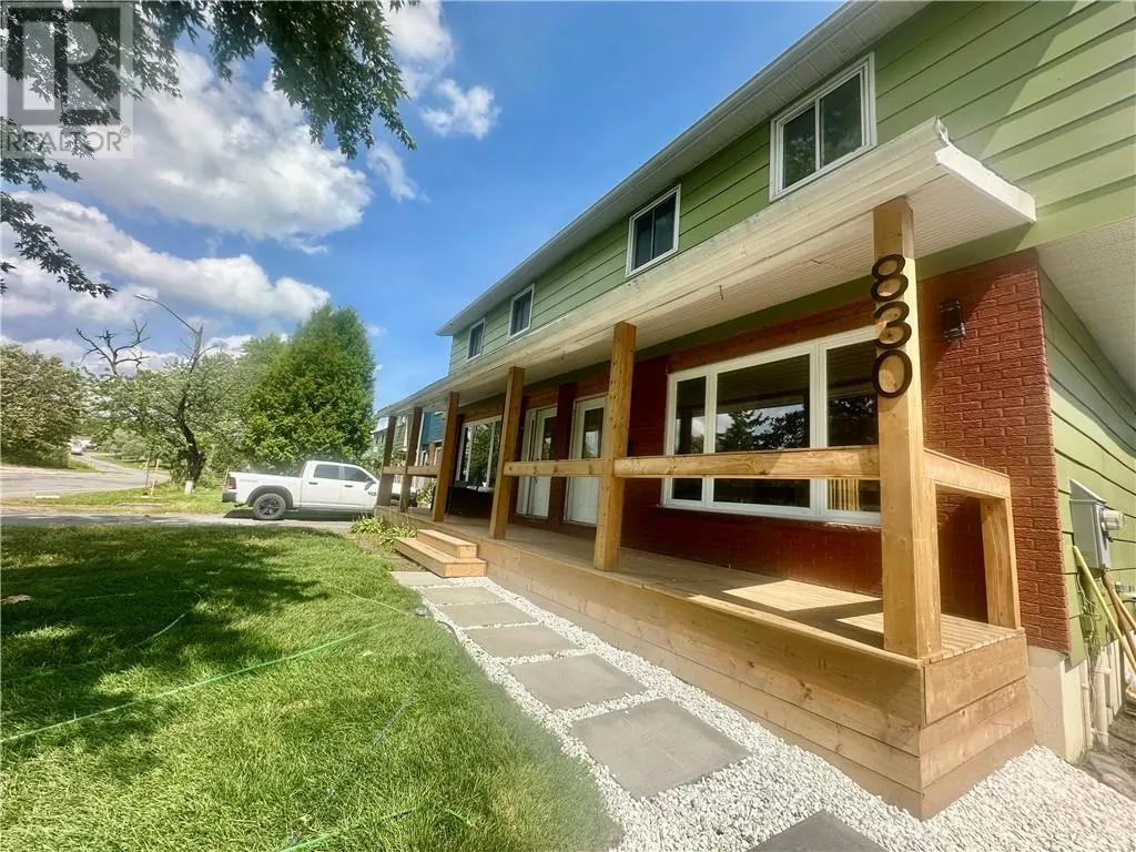830 Cambrian Heights