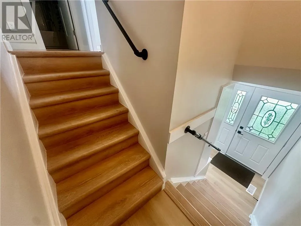830 Cambrian Heights