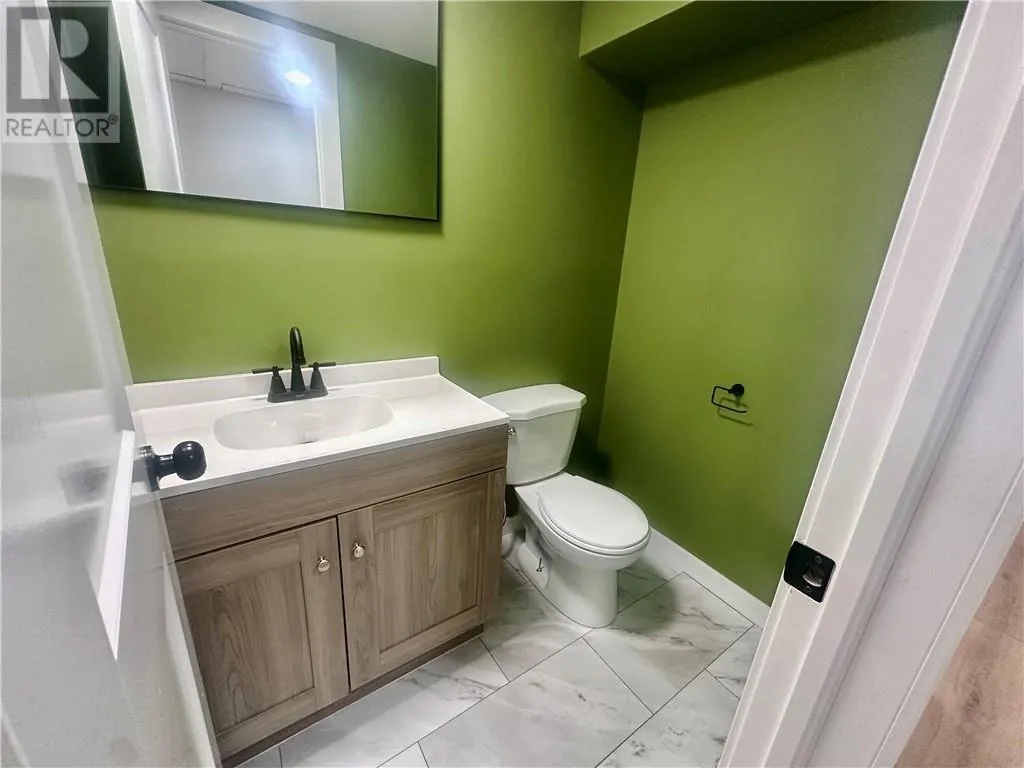 830 Cambrian Heights