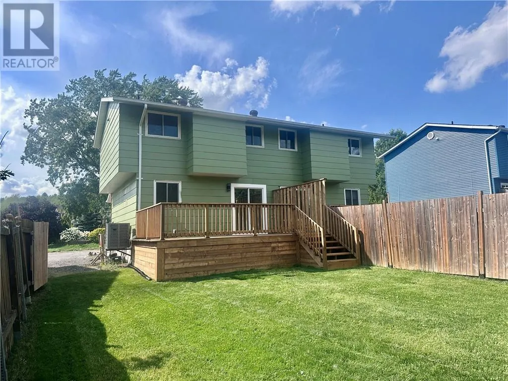 830 Cambrian Heights