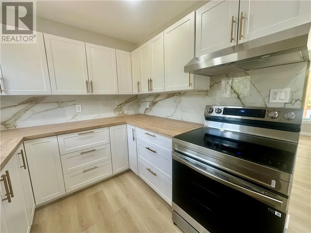 830 Cambrian Heights