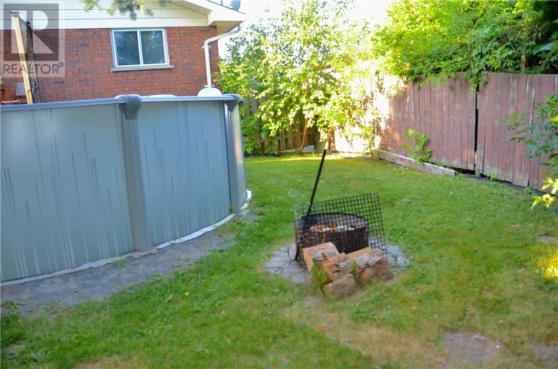 946 Windermere Crescent