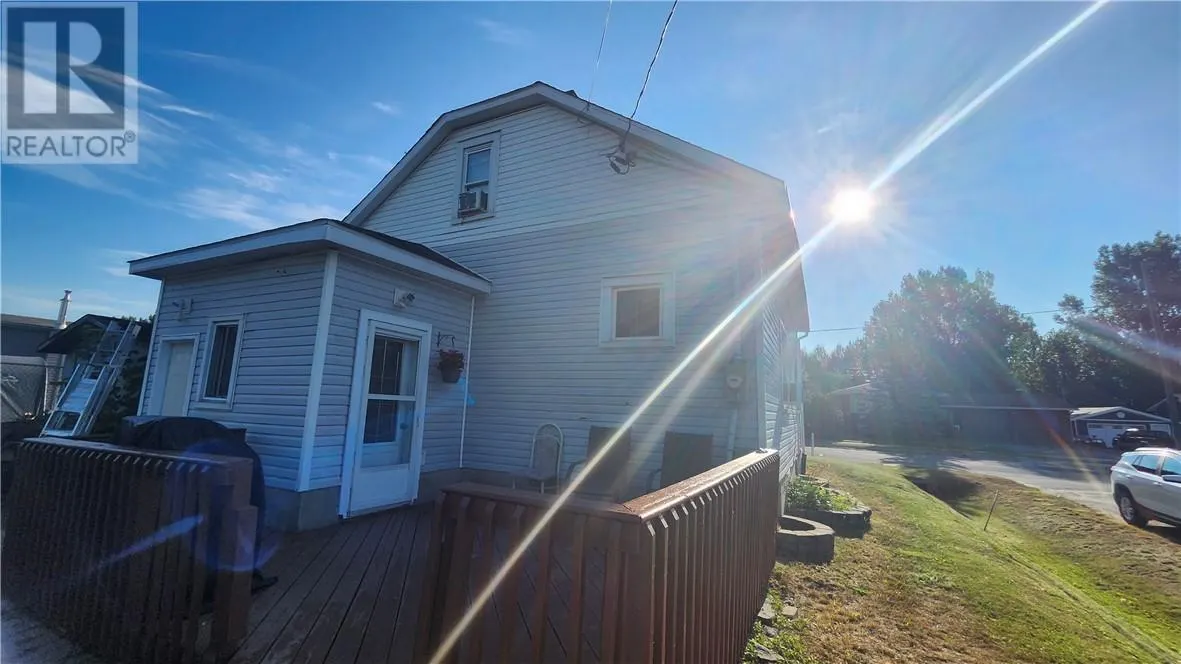 99 Montcalm Street