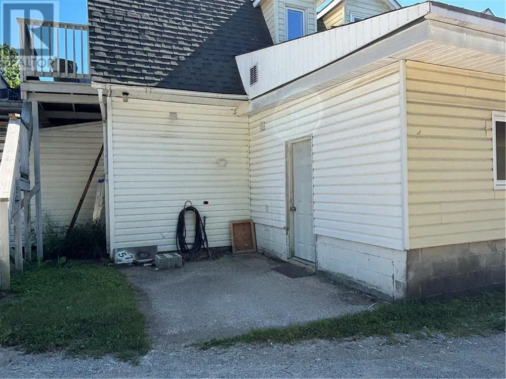 2218A Highway 551