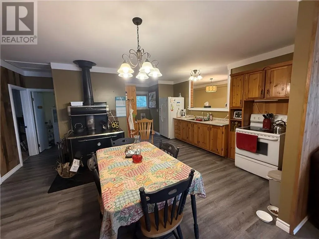 488 Cutler Lake Rd