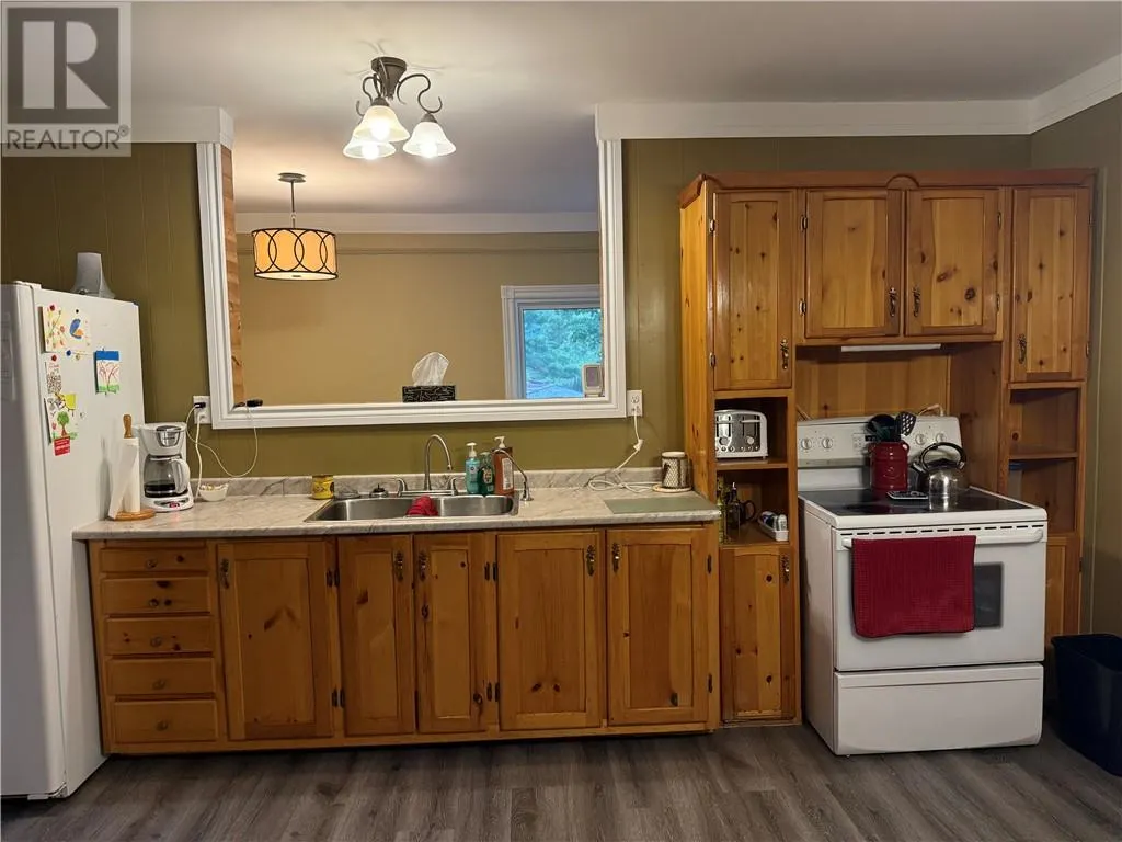 488 Cutler Lake Rd