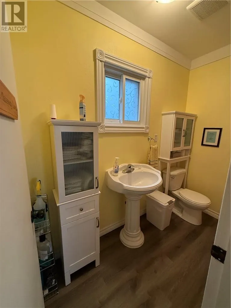 488 Cutler Lake Rd