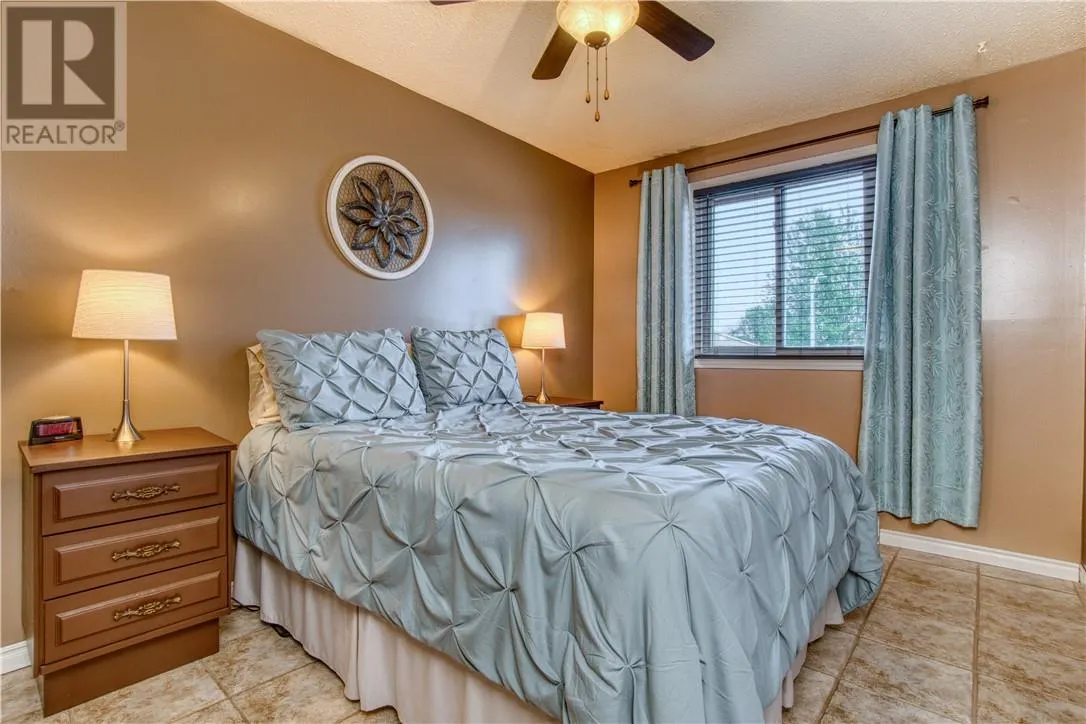 1533 Yarmouth
