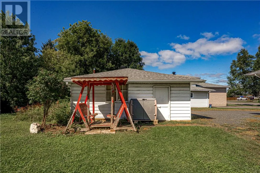 3733 Swanson Court