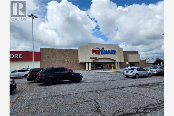 4450 WALKER ROAD, Windsor