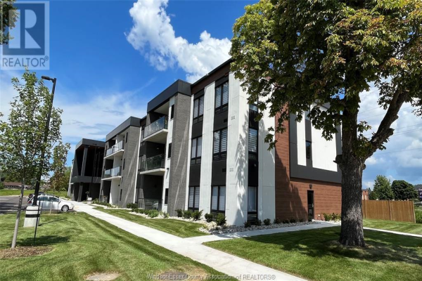 140 MAIN STREET East Unit# 208, Kingsville
