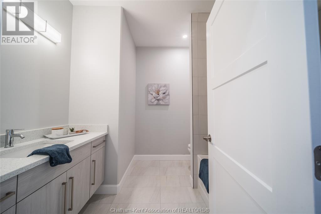 Listing 22019177 - Large Photo # 22