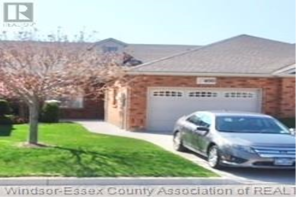 400 LENORE, Lakeshore