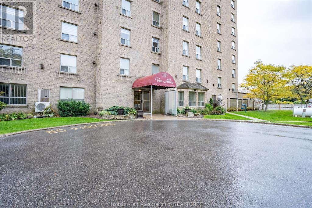 Listing 22023412 - Large Photo # 2