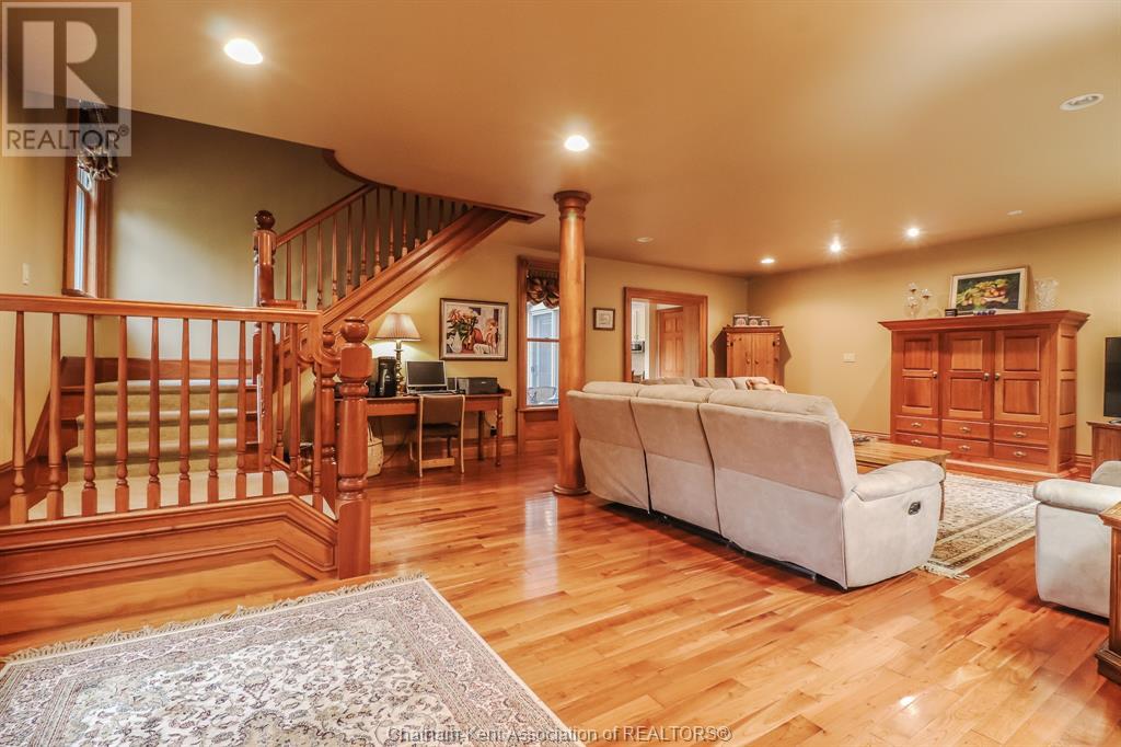 Listing 22023468 - Large Photo # 15