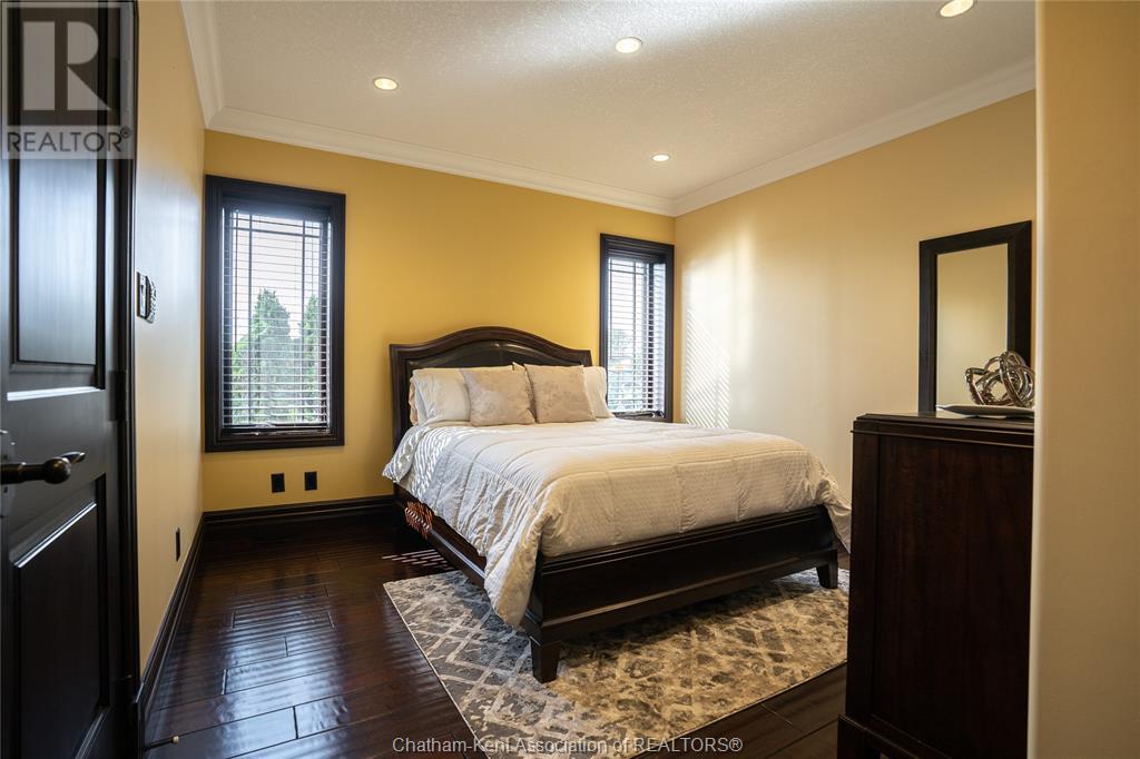 Listing 22025341 - Large Photo # 15