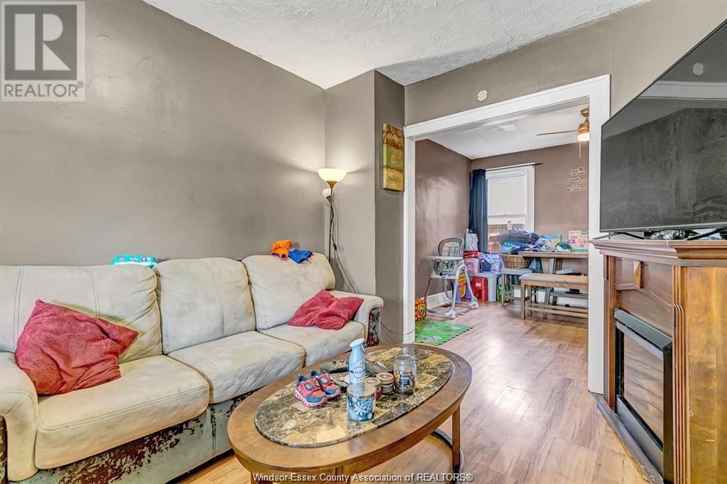 Listing 22025588 - Large Photo # 8