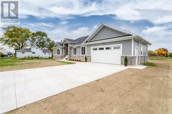 120 MEADOWS LANE, Amherstburg