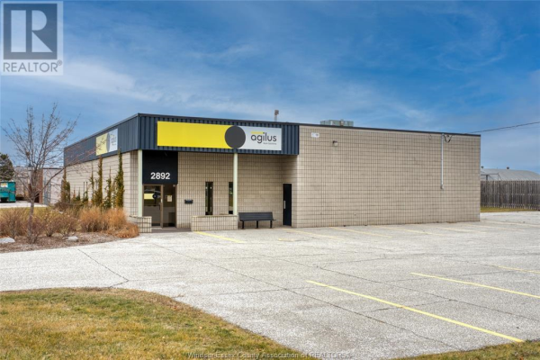 2892 KEW DRIVE, Windsor