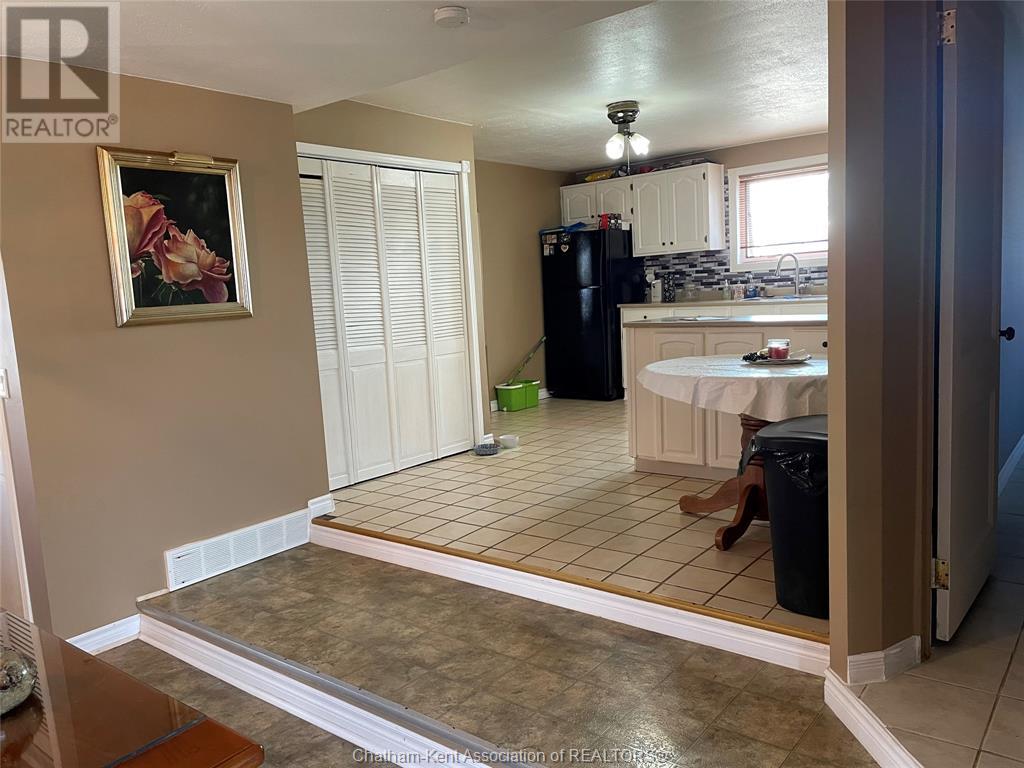 Listing 23000327 - Large Photo # 13