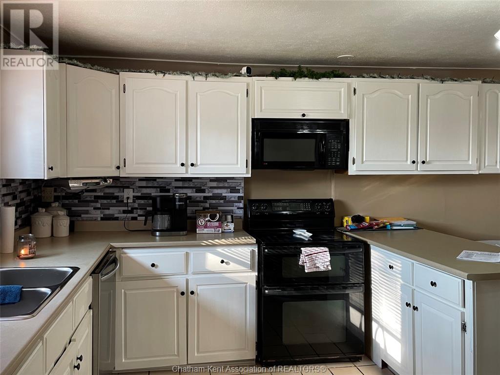 Listing 23000327 - Large Photo # 11