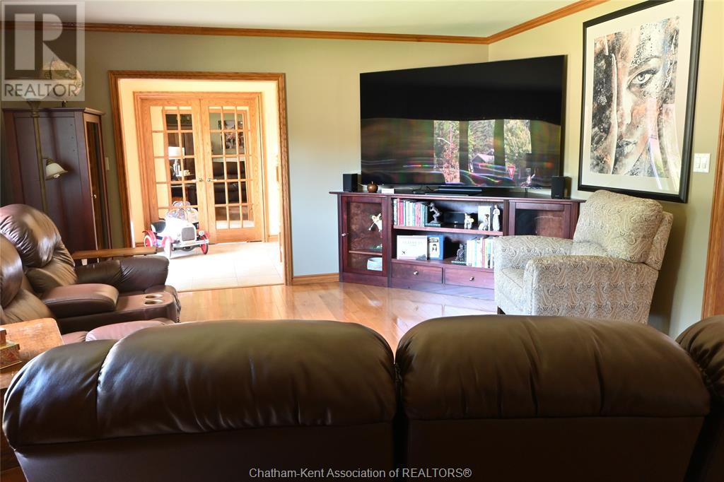Listing 23000407 - Large Photo # 9