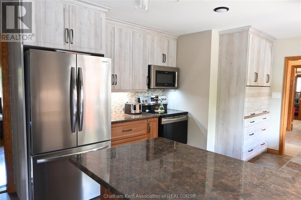 Listing 23000407 - Large Photo # 2