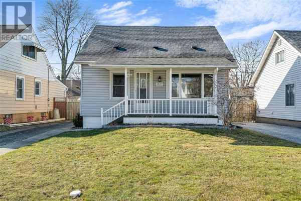 1927 WESTCOTT ROAD, Windsor