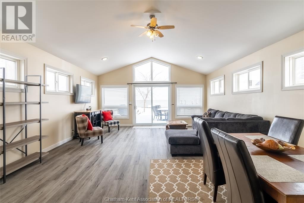 Listing 23001428 - Large Photo # 11
