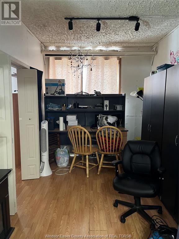 Listing 23001837 - Large Photo # 4