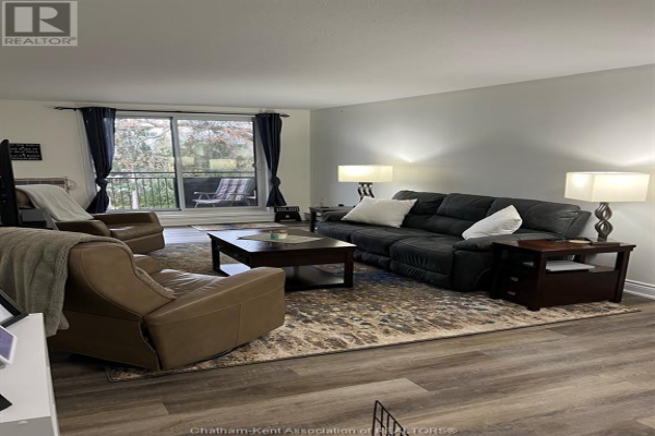 150 Park AVENUE Unit# 312, Chatham