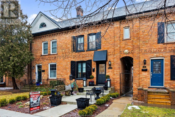 865 MONMOUTH, Windsor