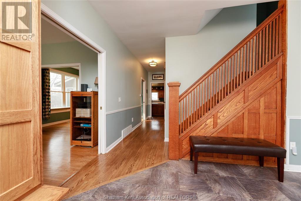 Listing 23003128 - Large Photo # 3