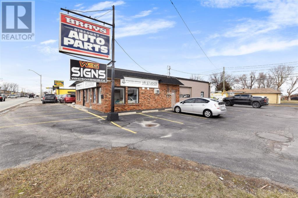 3690 WALKER ROAD, Windsor